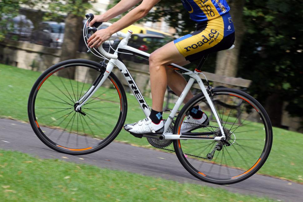 Review Trek Domane 2.0 road bike road.cc